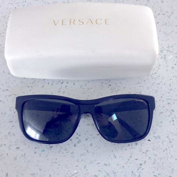 Versace women’s sunglasses - Picture 2 of 2